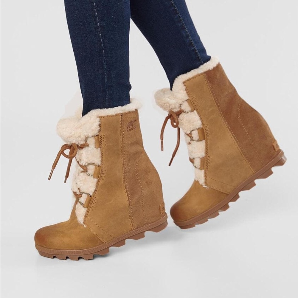 Sorel Joan of Arctic Wedge II Boots Shearling 7 Like New